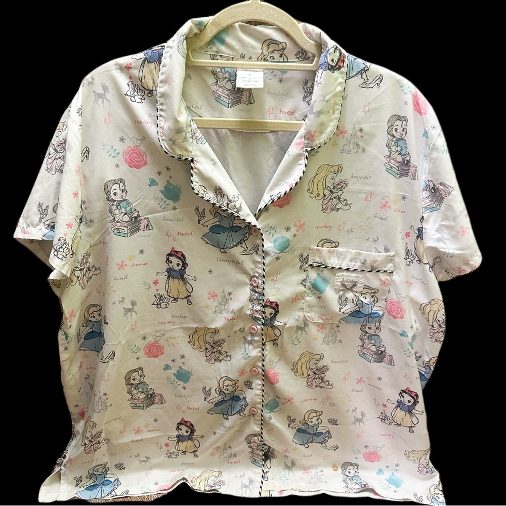 Disney Animators Women’s  Cartoon Print Shirt - Multicolor size XL